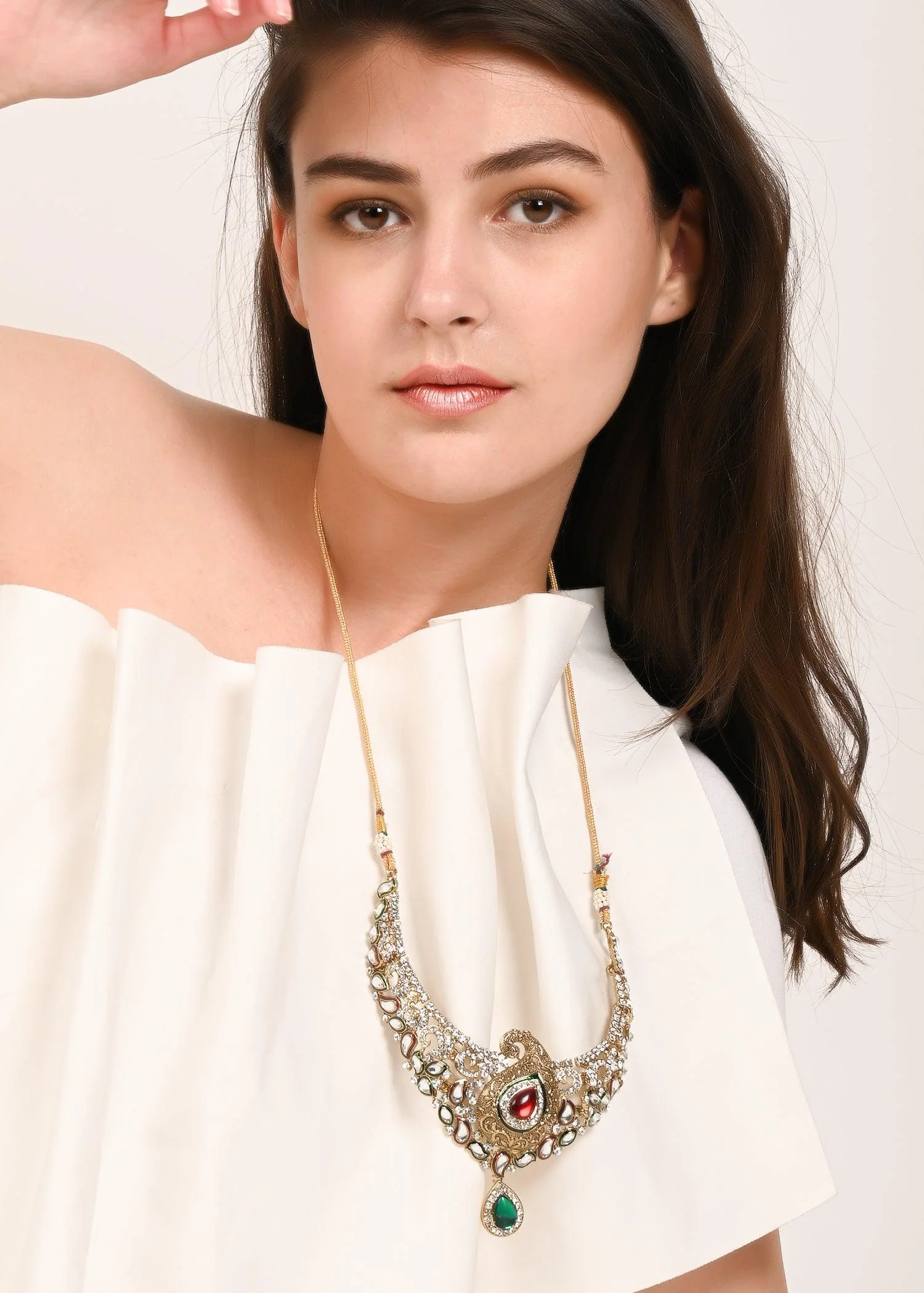 Odette Women Antique Kundan Necklace Set - Image 2