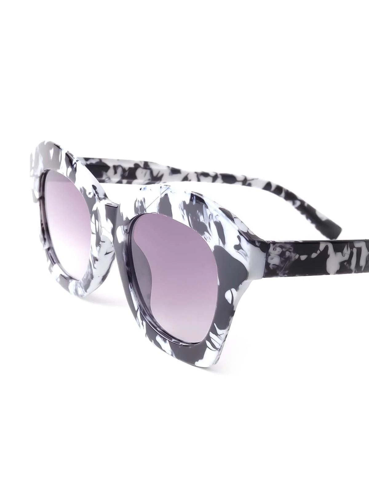 Odette Black And White Textured Frame Sunglasses For Women - Image 5