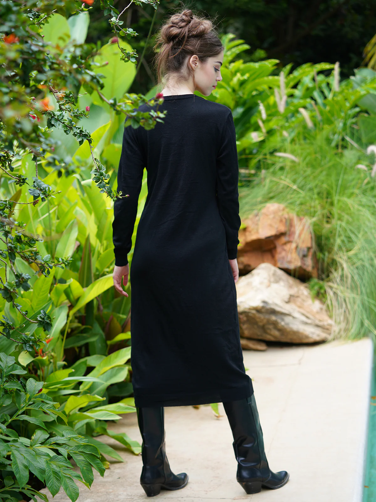 Odette Women Black Light Knit Solid Overall Long Dress - Image 4