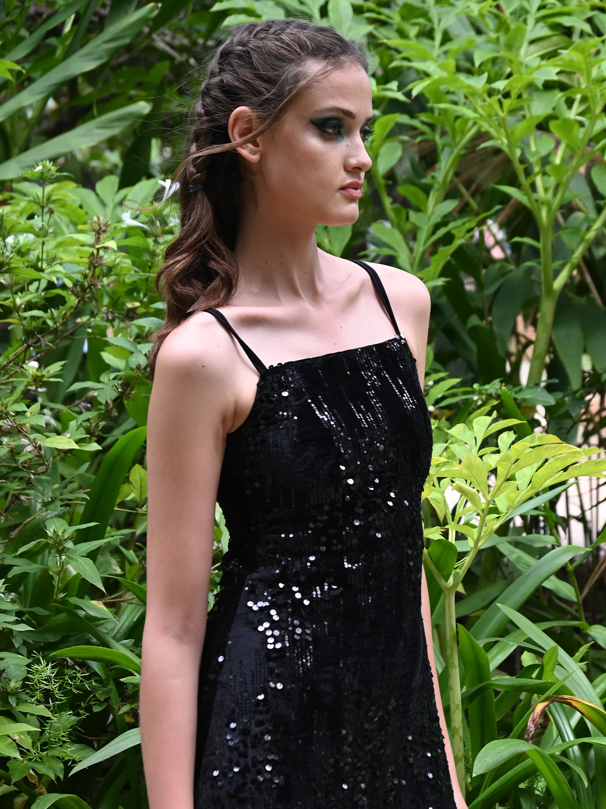 Odette Women Black Velvet And Sequins Embellished Dress - Image 3