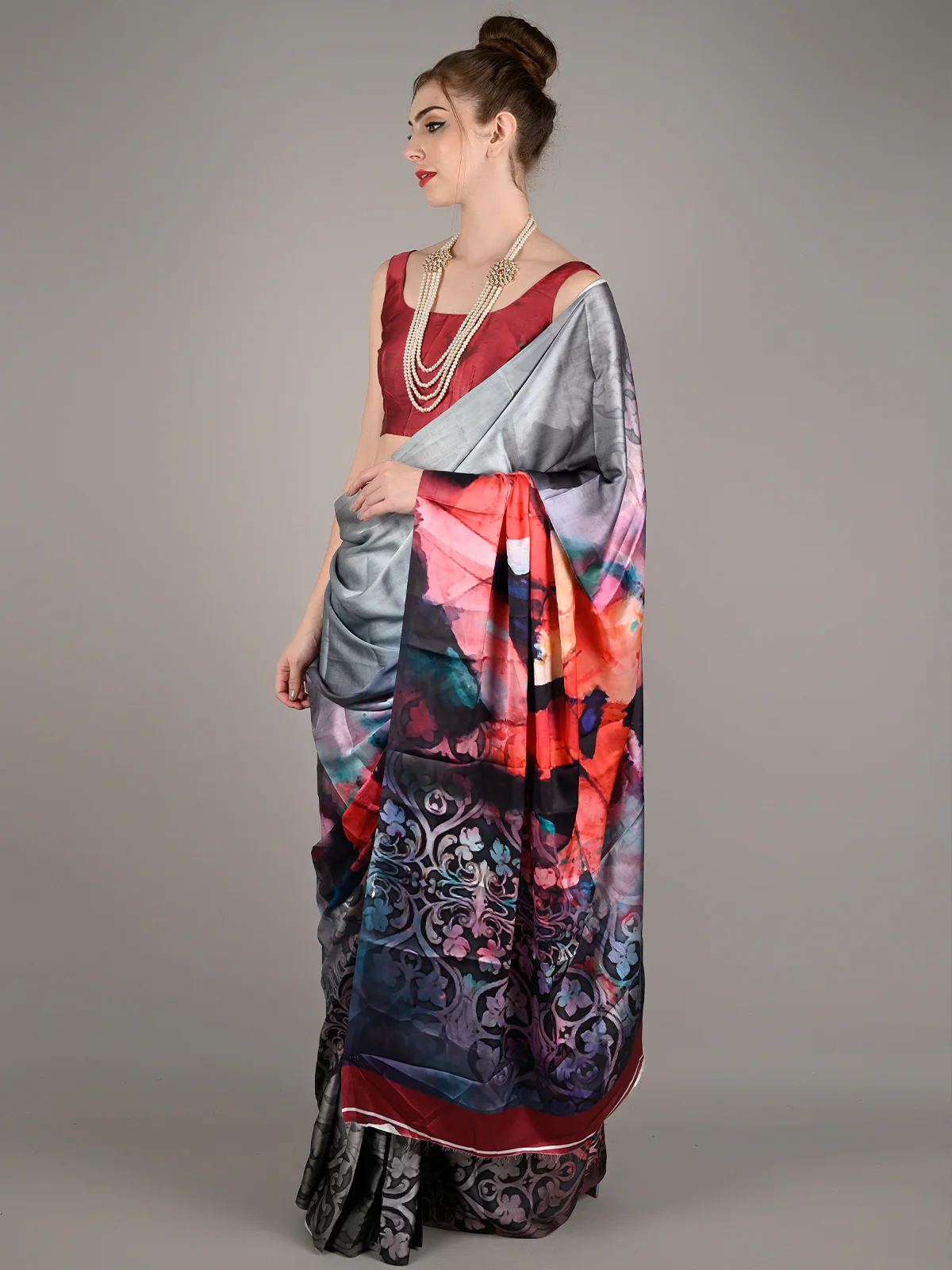 Odette Women Multicolor Silk Blend Digital Floral Print Saree With Unstitched Blouse - Image 2