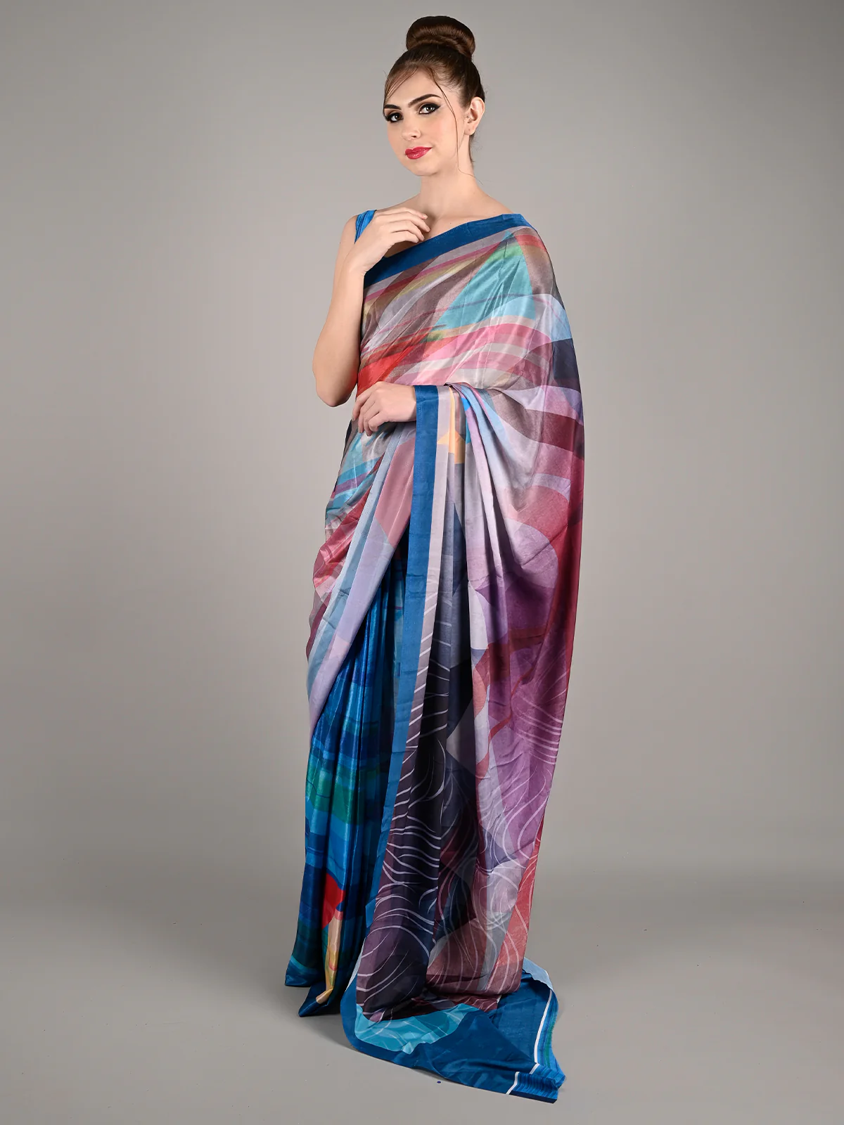 Odette Women Blue Silk Crepe Digital Stripes Print Saree With Unstitched Blouse - Image 2