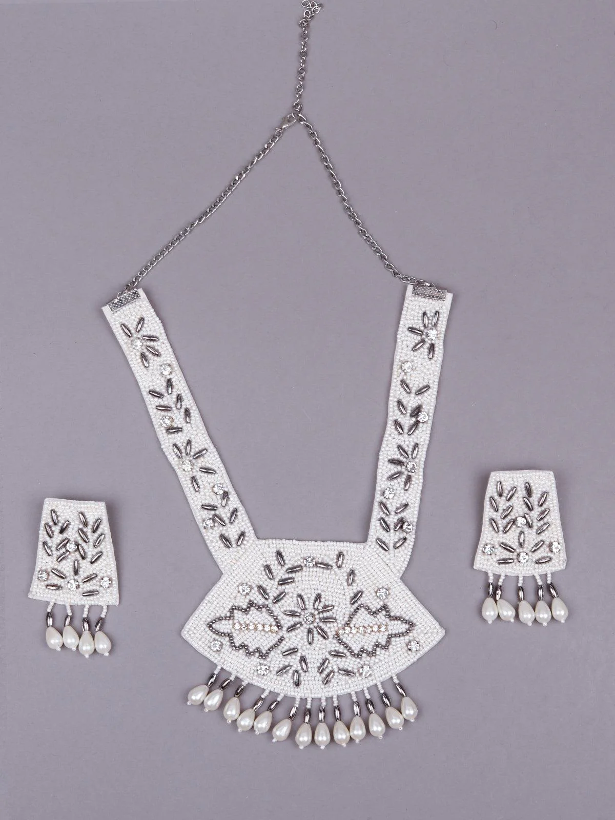 Odette Women White Artificial Metal Necklace Set - Image 3