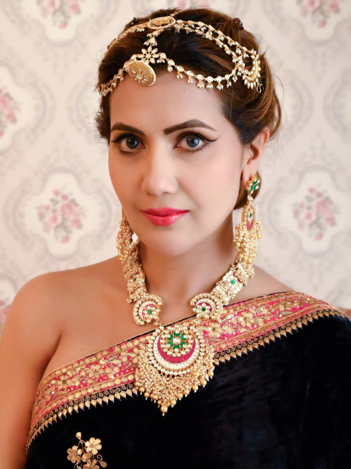 Odette Women Cluster Beads White Jewelry Set - Image 2