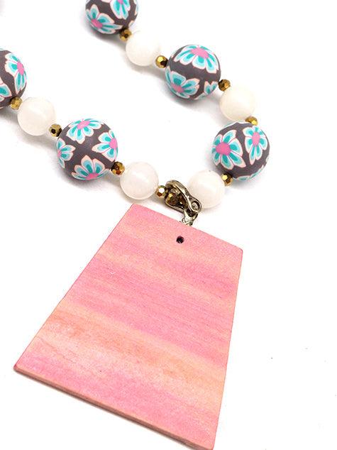 Odette Women Intricate Acrylic Stylish Necklace - Image 4