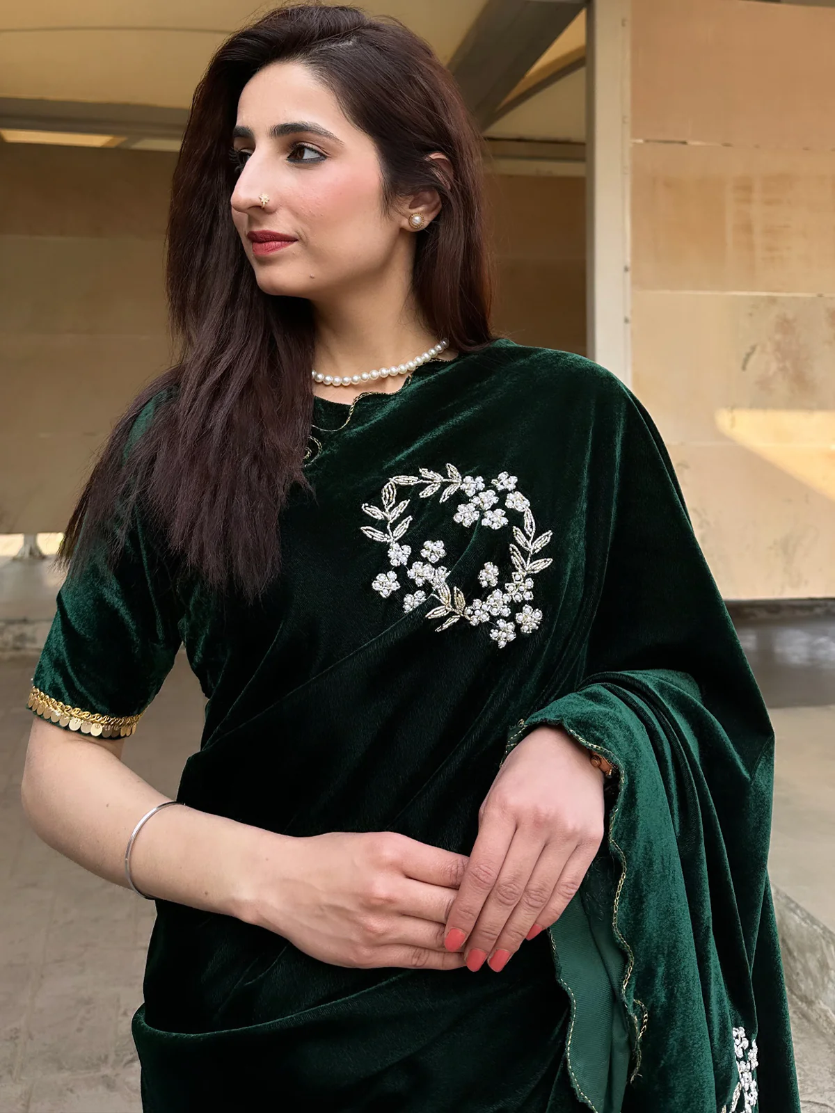 Odette Women Velvet Embroidered Green Saree With Blouse Piece - Image 4