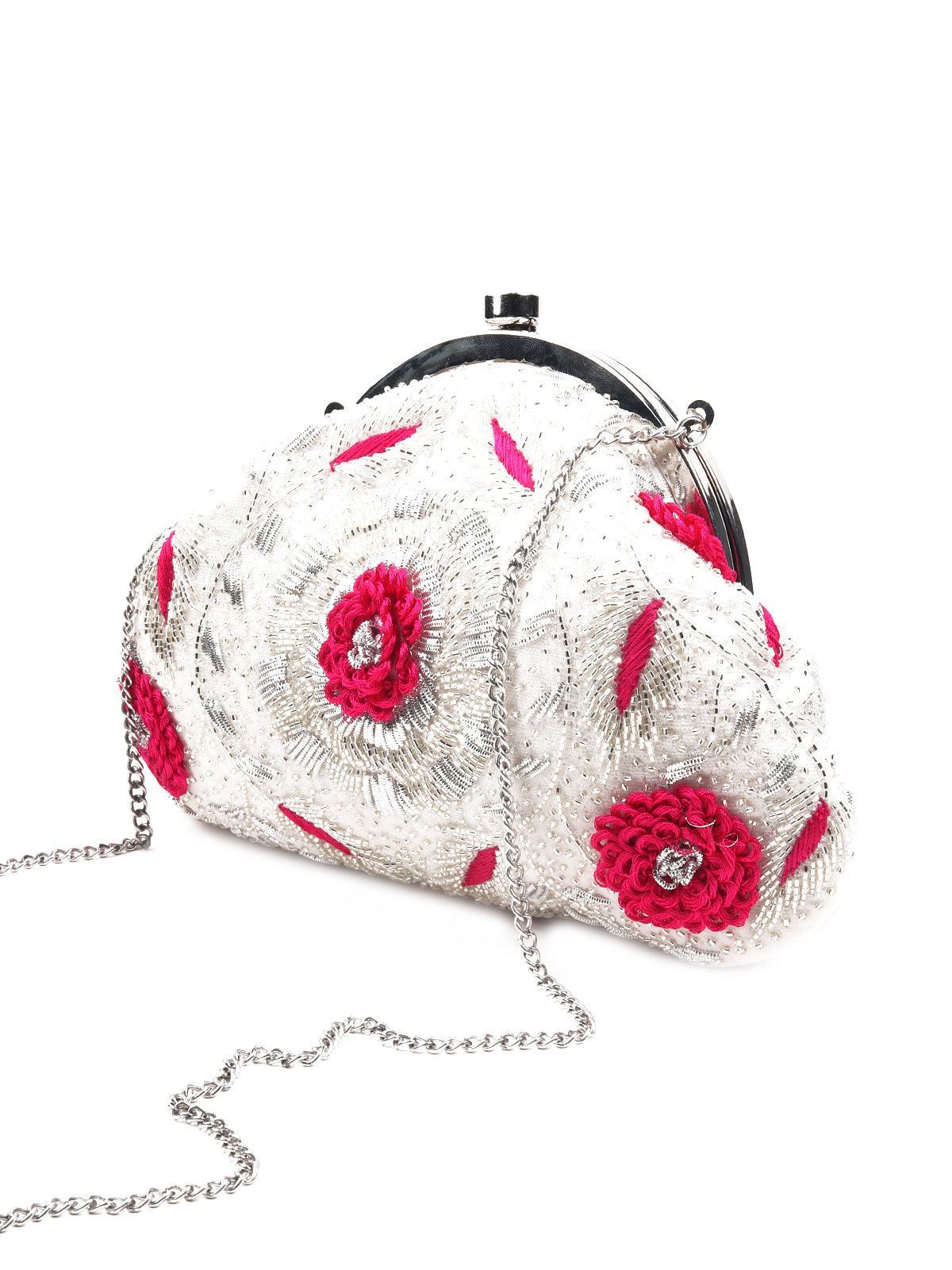 Odette Women White Dressberry Zari Batuwa - Image 4