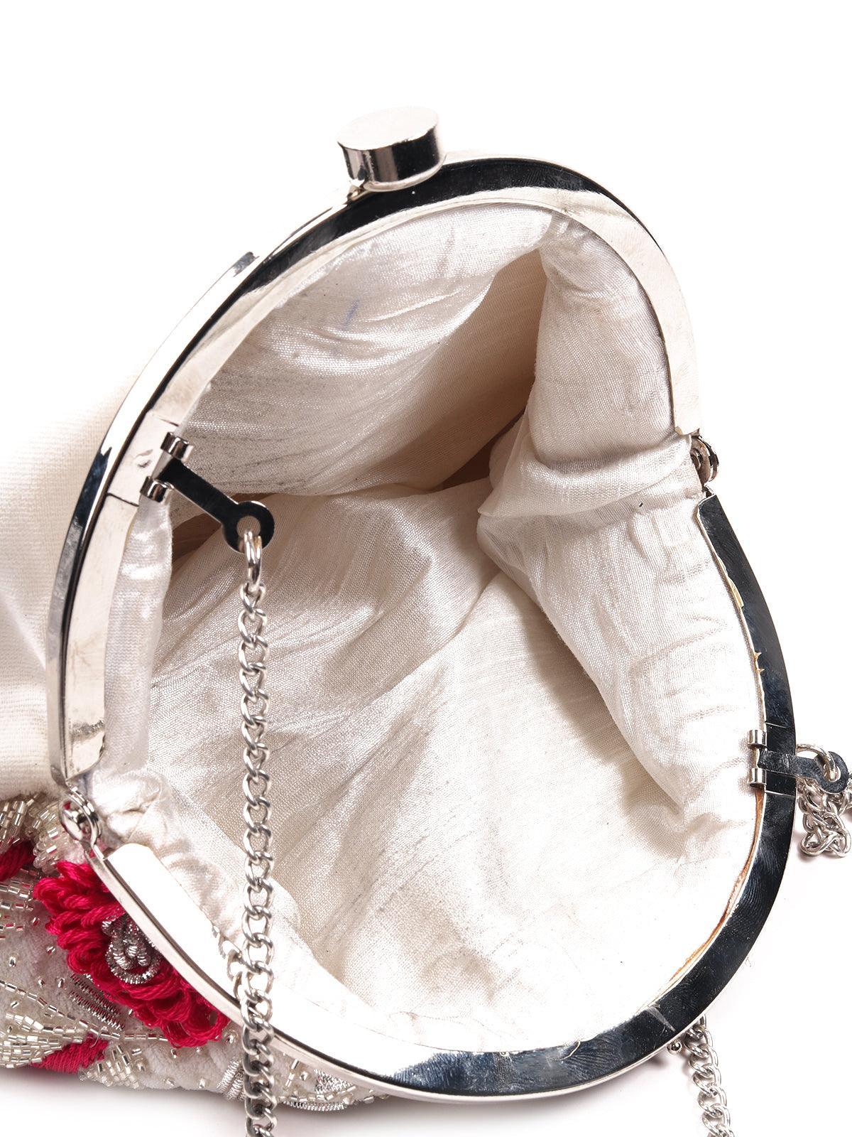 Odette Women White Dressberry Zari Batuwa - Image 6