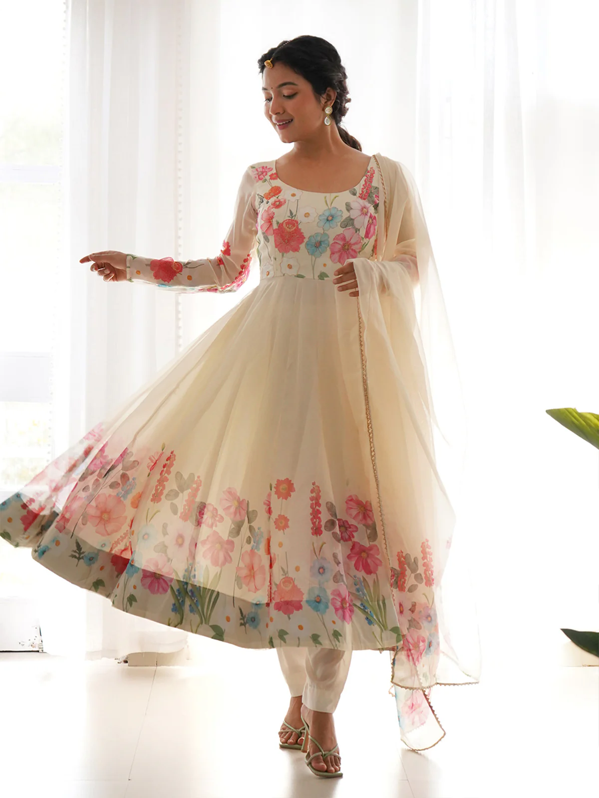 Odette Women Cream Faux Georgette Printed Stitched Kurta Set - Image 3