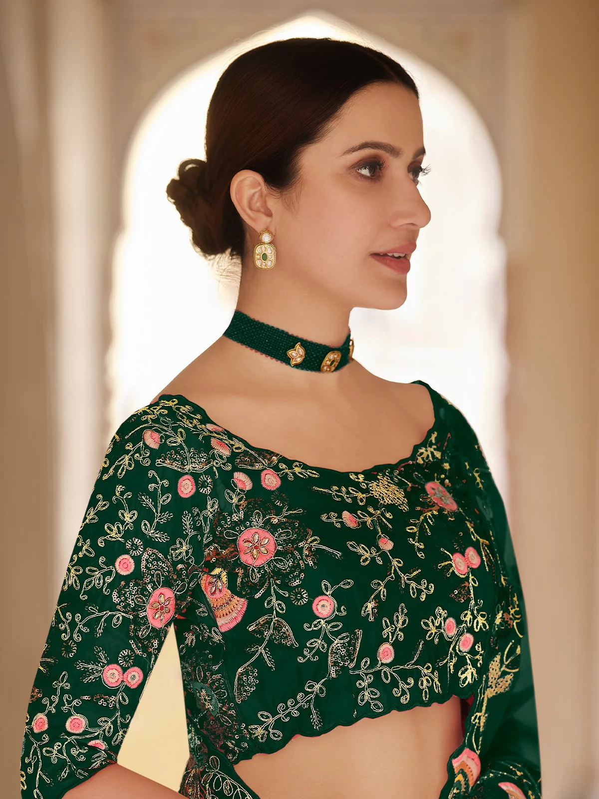 Odette Women Dark Green Organza Embroidered Saree With Unstitched Blouse - Image 2