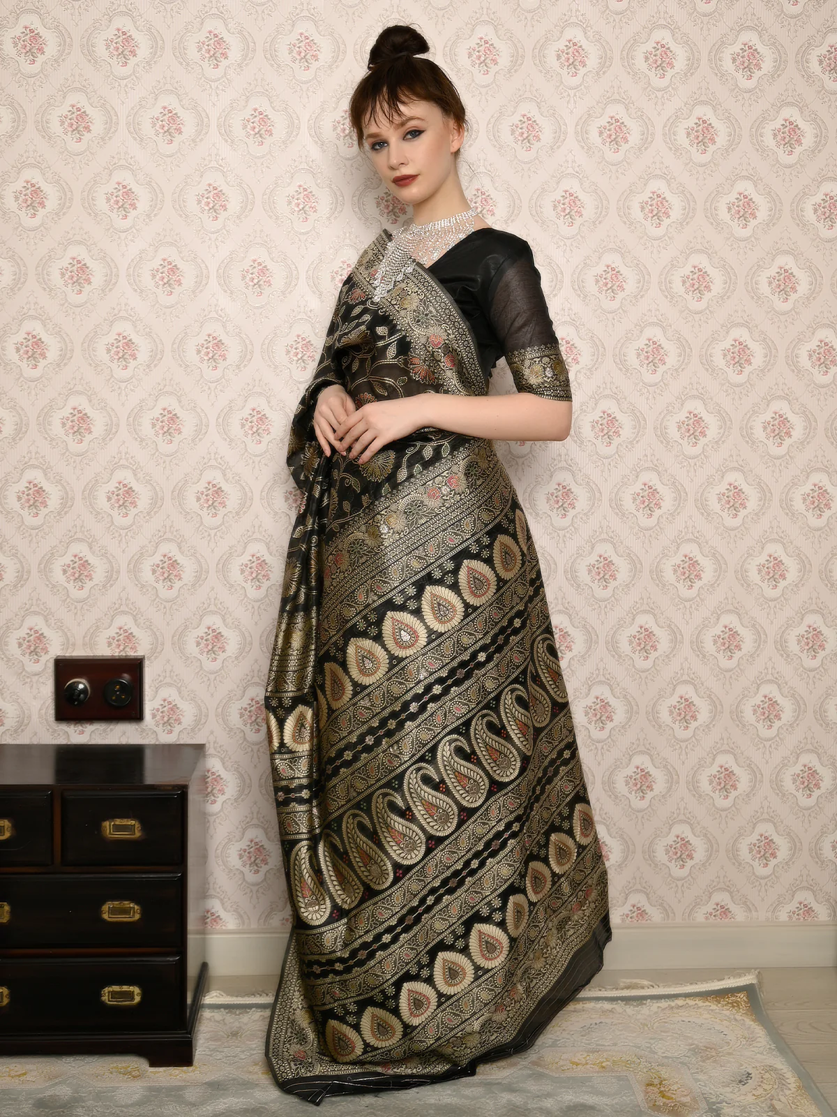 Odette Women Festive Black Silk Blend Woven Saree With Unstitched Blouse - Image 4
