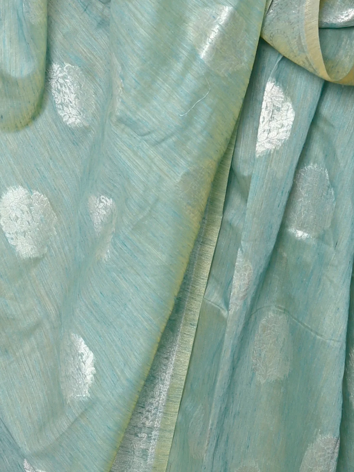 Odette Women Festive Sea Green Linen Blend Woven Saree With Unstitched Blouse - Image 4