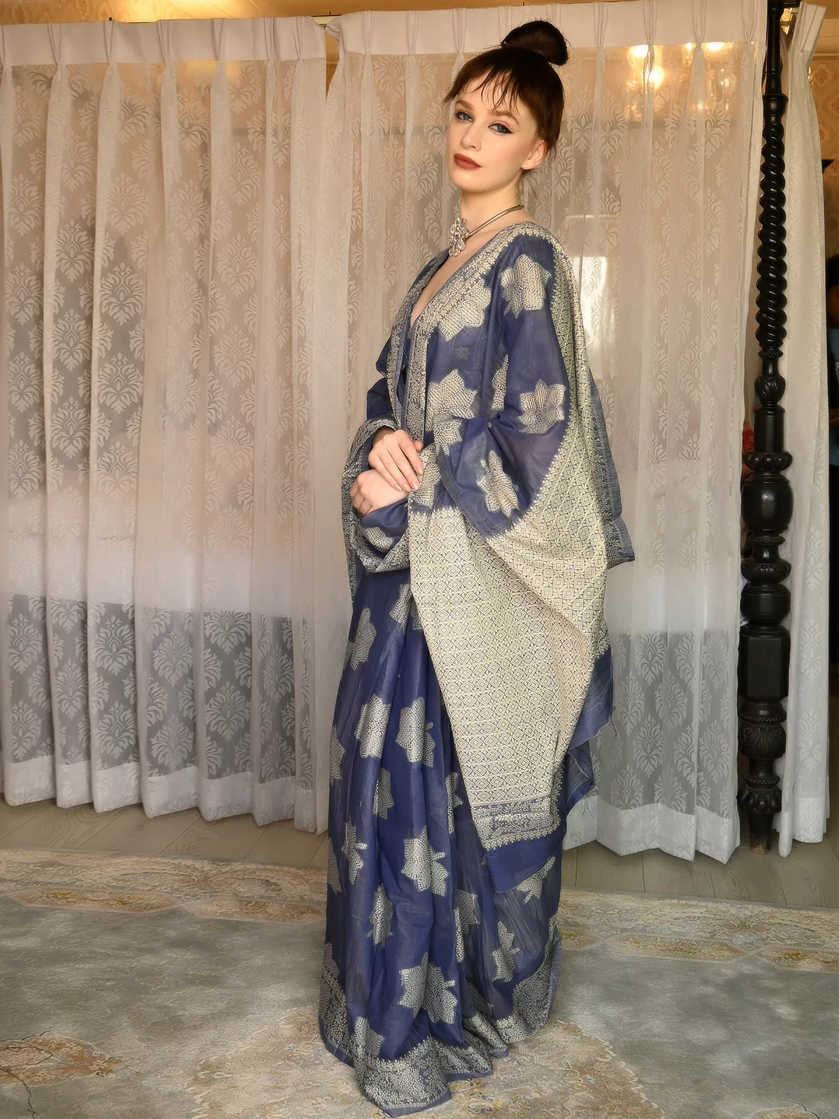 Odette Women Festive Dark Blue Silk Blend Woven Saree With Unstitched Blouse - Image 2