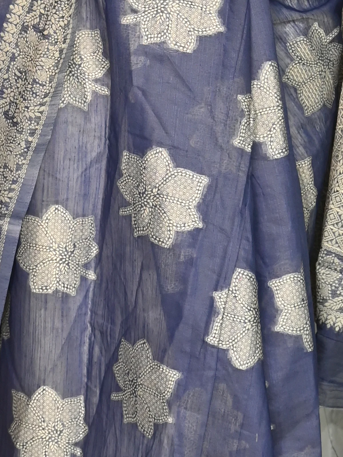 Odette Women Festive Dark Blue Silk Blend Woven Saree With Unstitched Blouse - Image 6