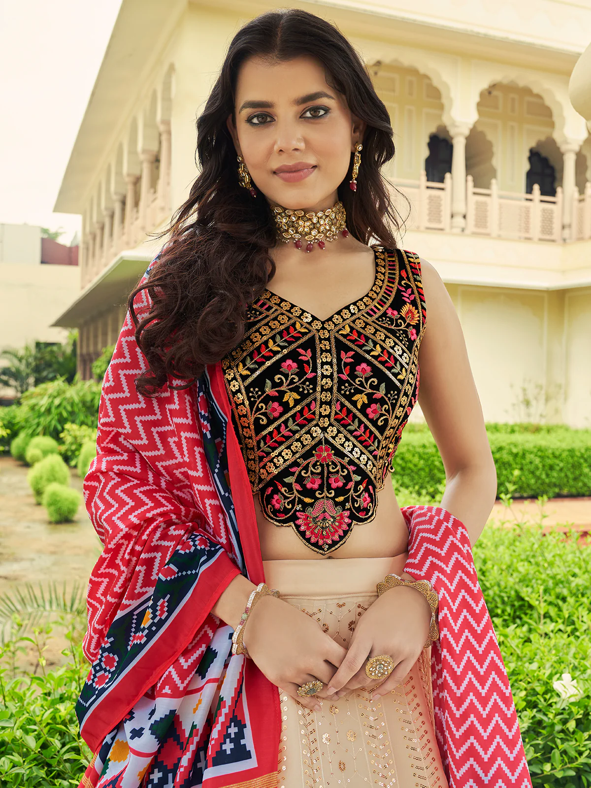 Odette Women Beige Semi Stitched Lehenga With  Unstitched Blouse - Image 4