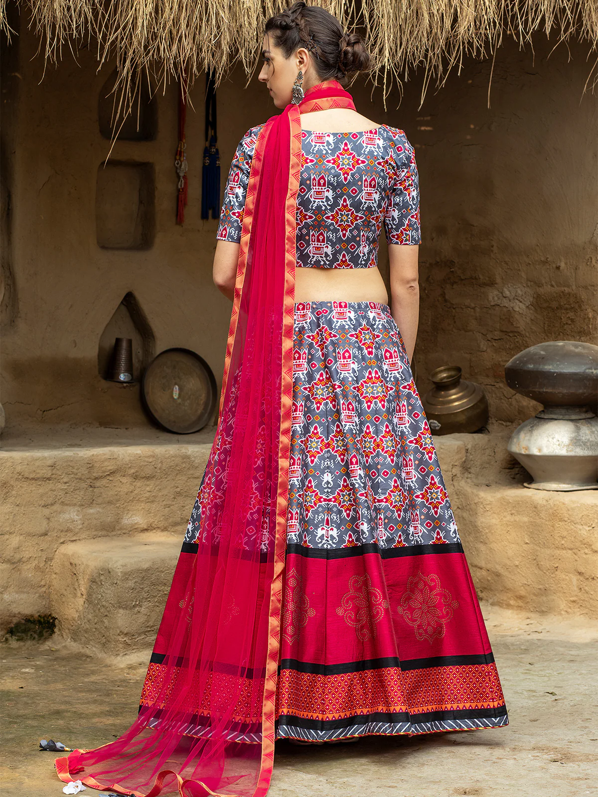Odette Women Multicolor Semi Stitched Lehenga With  Unstitched Blouse - Image 5