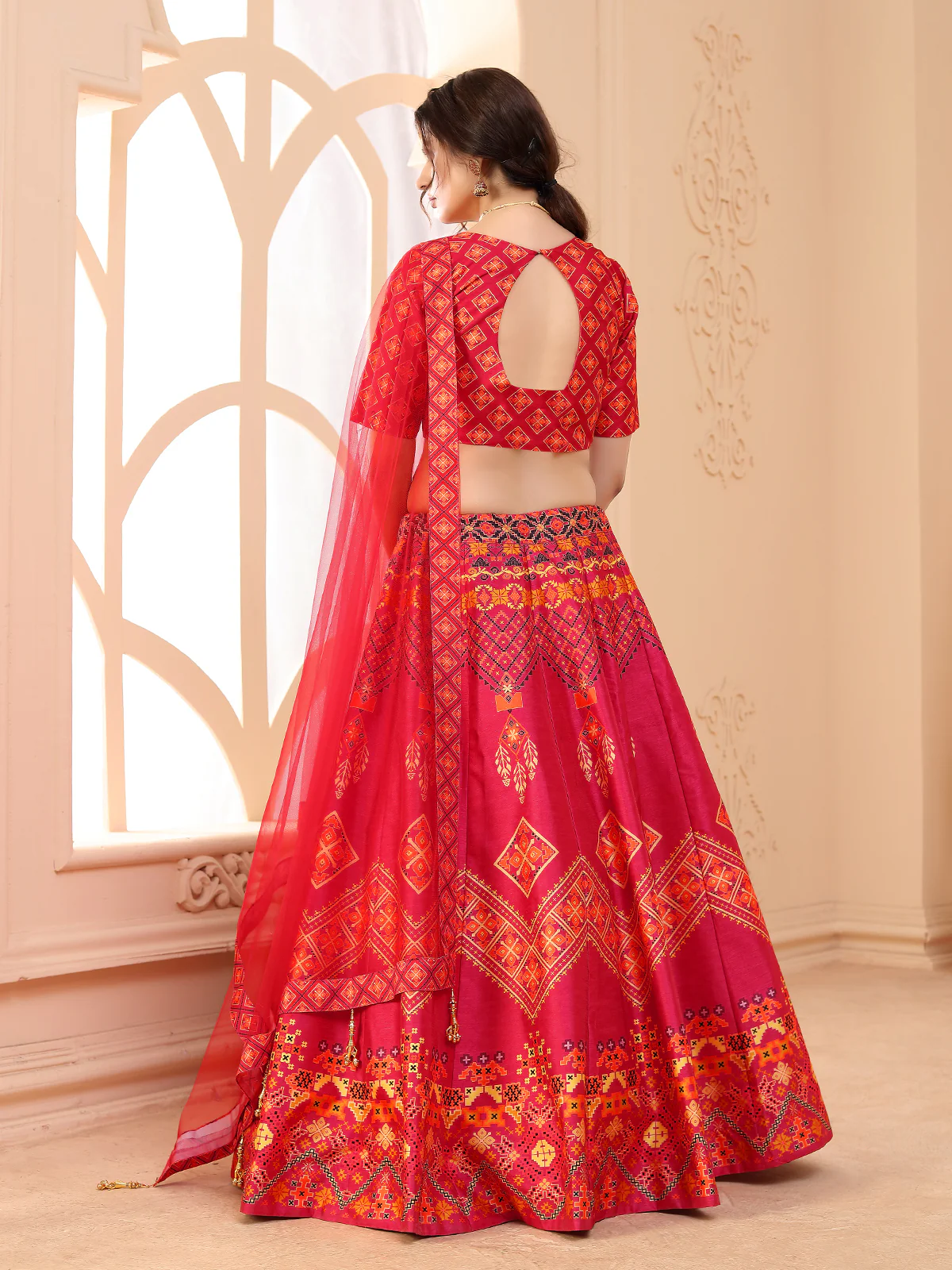 Odette Women Magenta Semi Stitched Lehenga With  Unstitched Blouse - Image 4