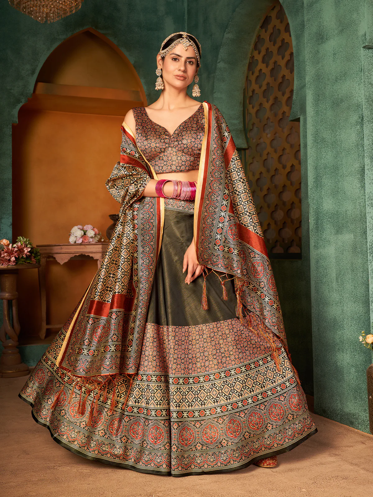 Odette Women Multicolor Semi Stitched Lehenga With  Unstitched Blouse - Image 3