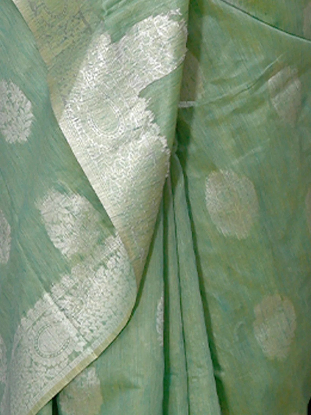 Odette Women Festive Green Linen Blend Woven Saree With Unstitched Blouse - Image 6