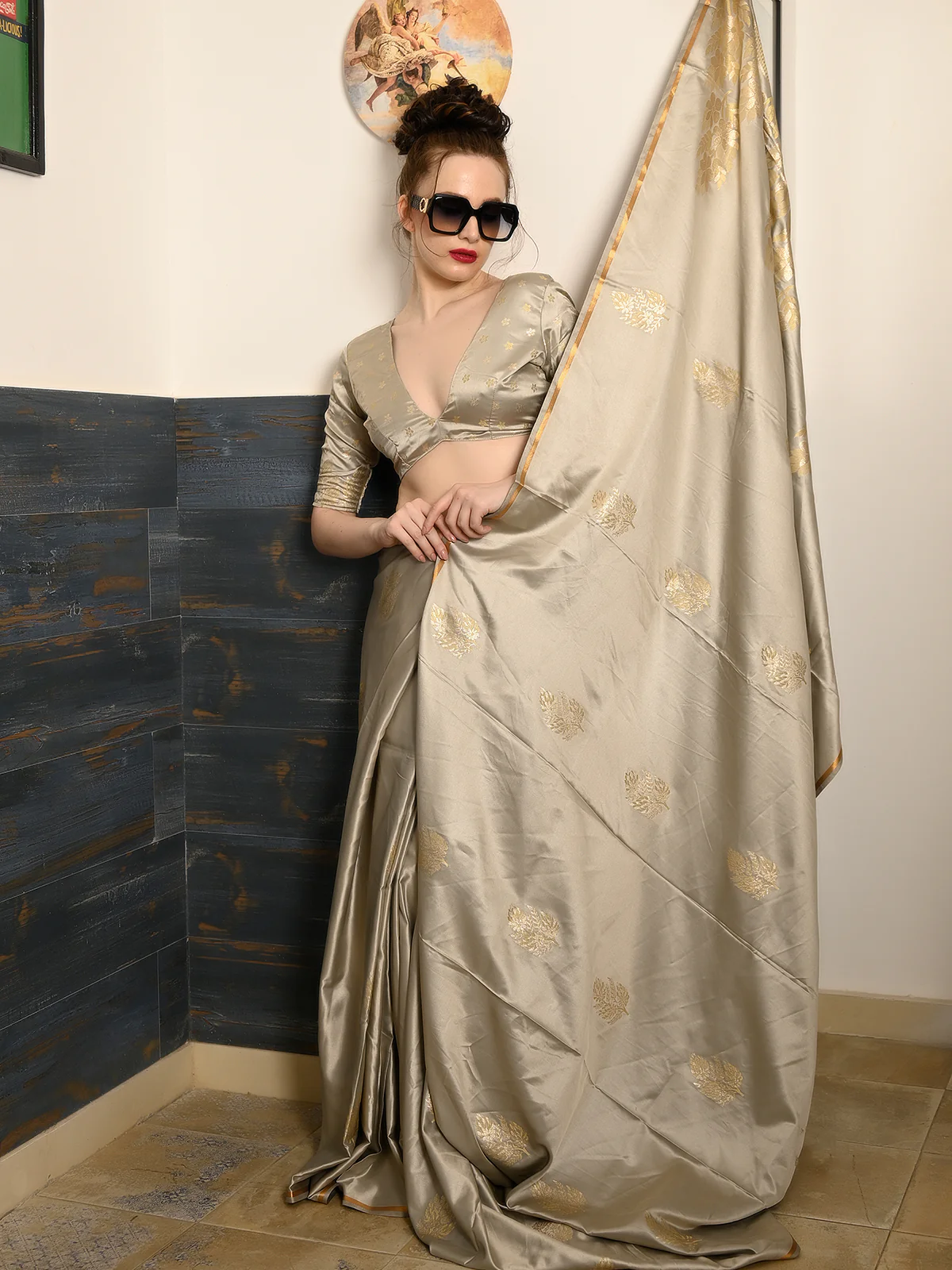 Odette Women Festive Grey Satin Printed Saree With Unstitched Blouse - Image 2