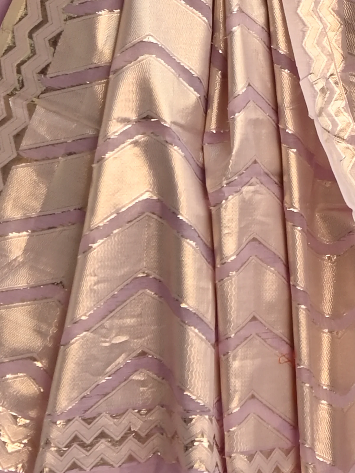Odette Women Festive Purple Silk Blend Woven Saree With Unstitched Blouse - Image 5