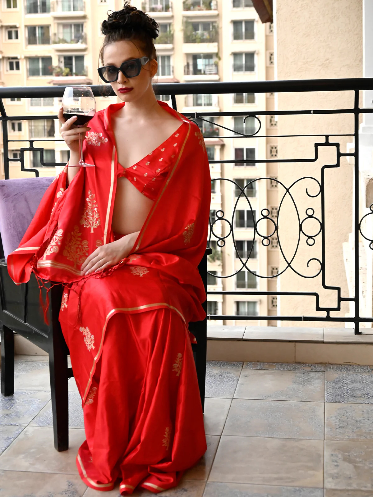 Odette Women Festive Red Satin Printed Saree With Unstitched Blouse - Image 2