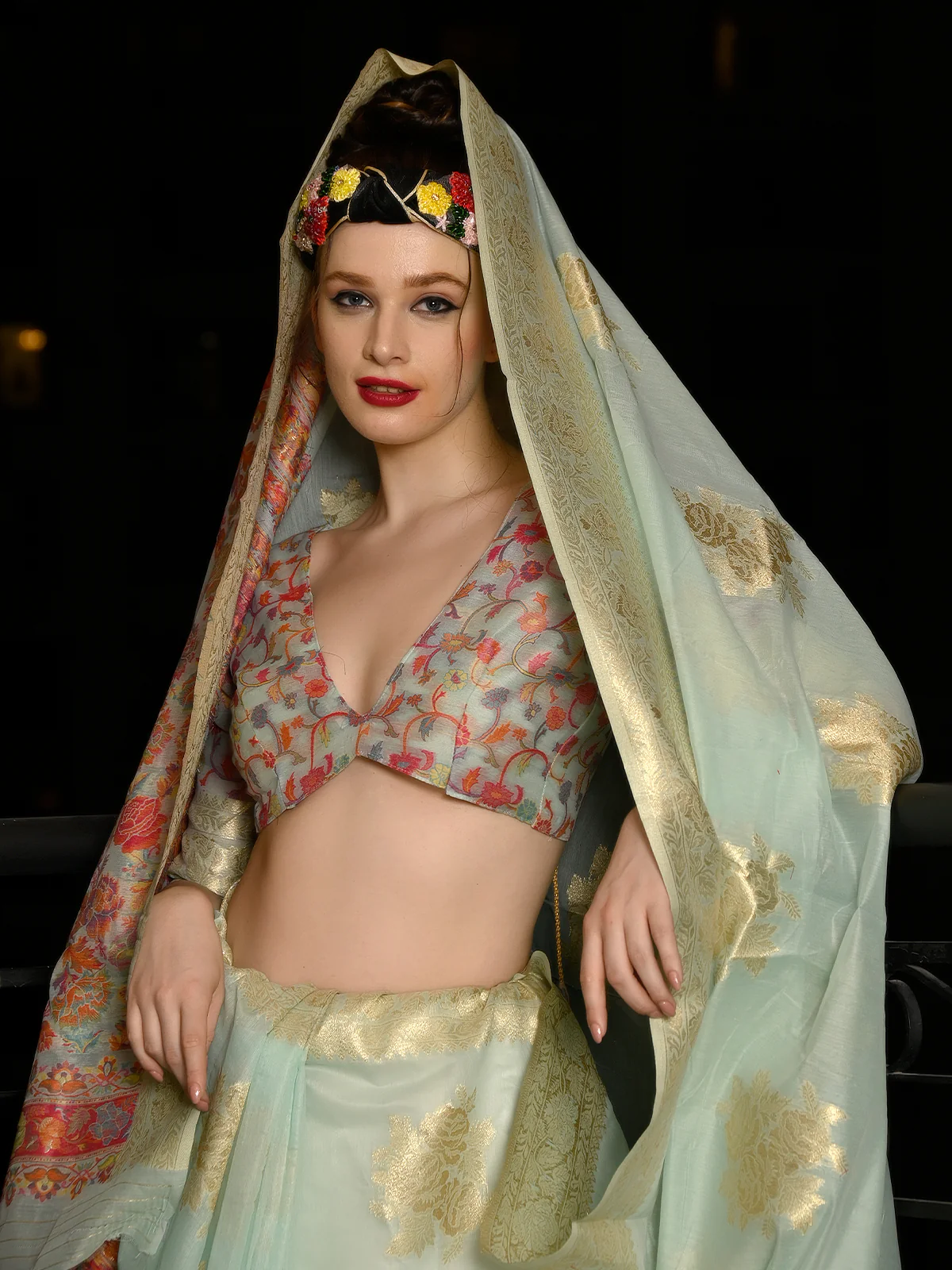Odette Women Festive Sea Green Silk Blend Woven Saree With Unstitched Blouse - Image 4