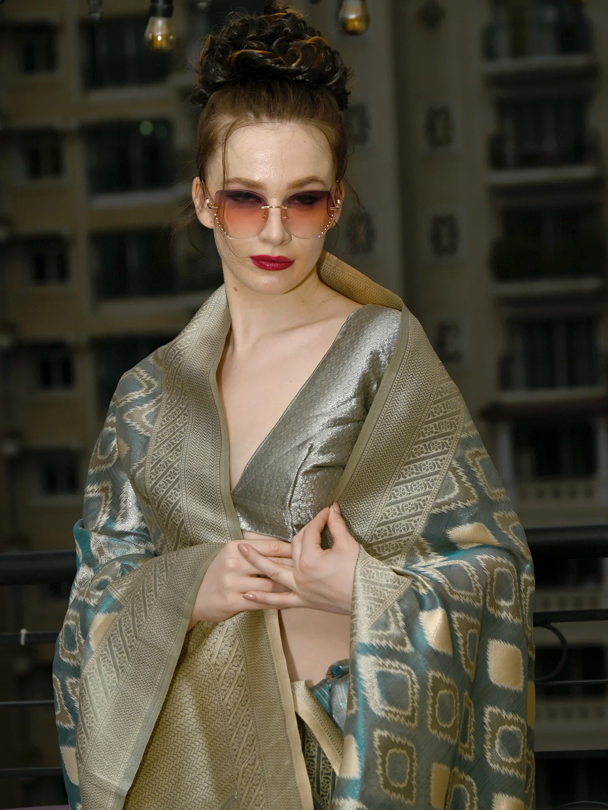 Odette Women Festive Teal Tissue Woven Saree With Unstitched Blouse - Image 4
