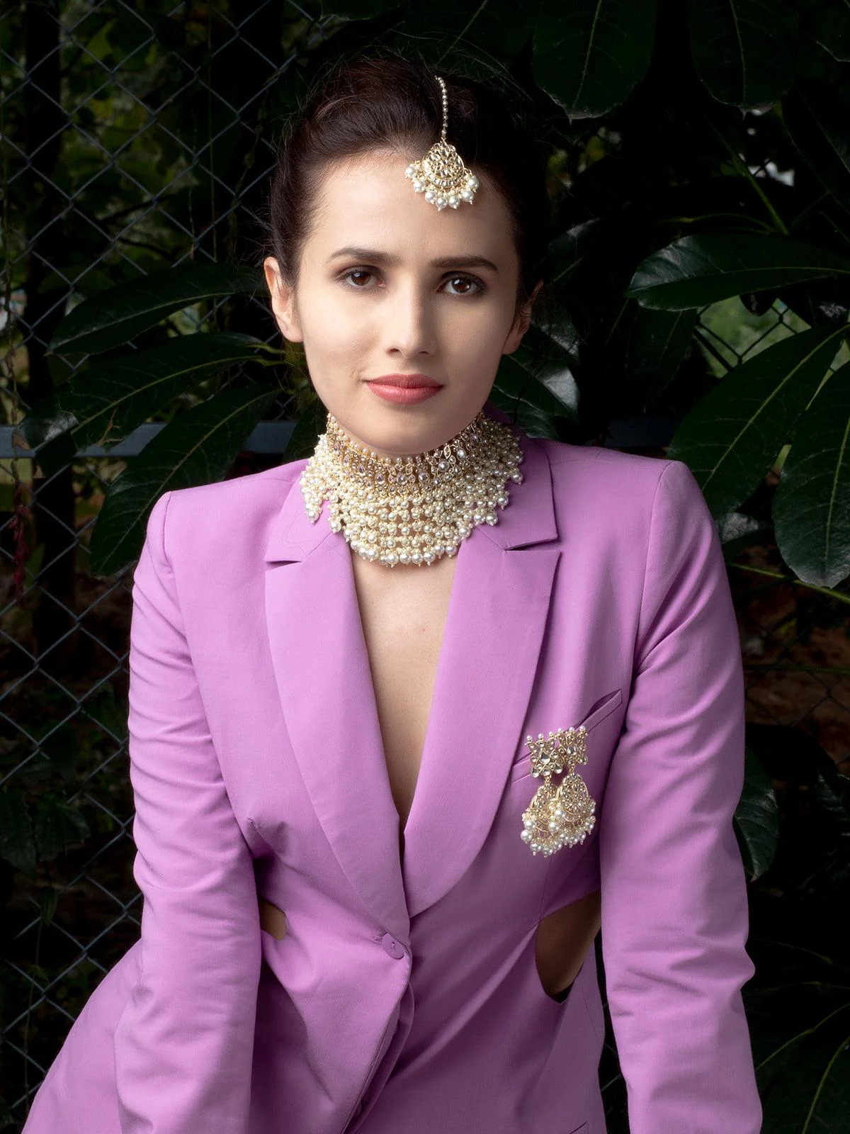 Odette Women Gold Pearls Choker Set - Image 2