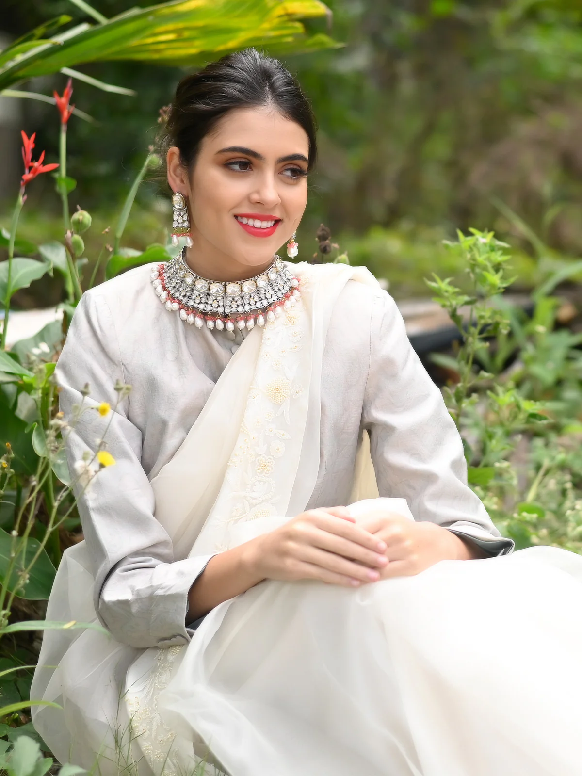 Odette Women Gorgeous White And Peach Choker Set - Image 2