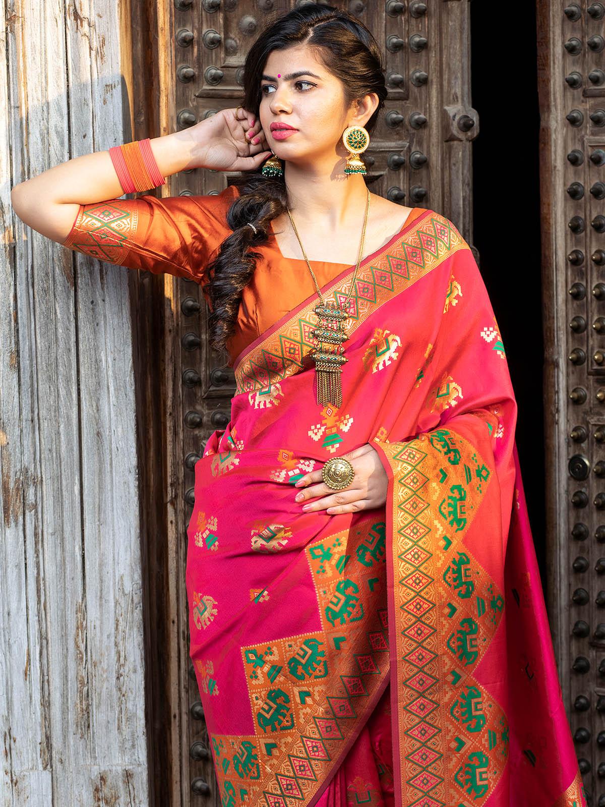 Odette Women Gorgeous Woven Deep Pink Patola Silk Saree With Unstitched Blouse - Image 3
