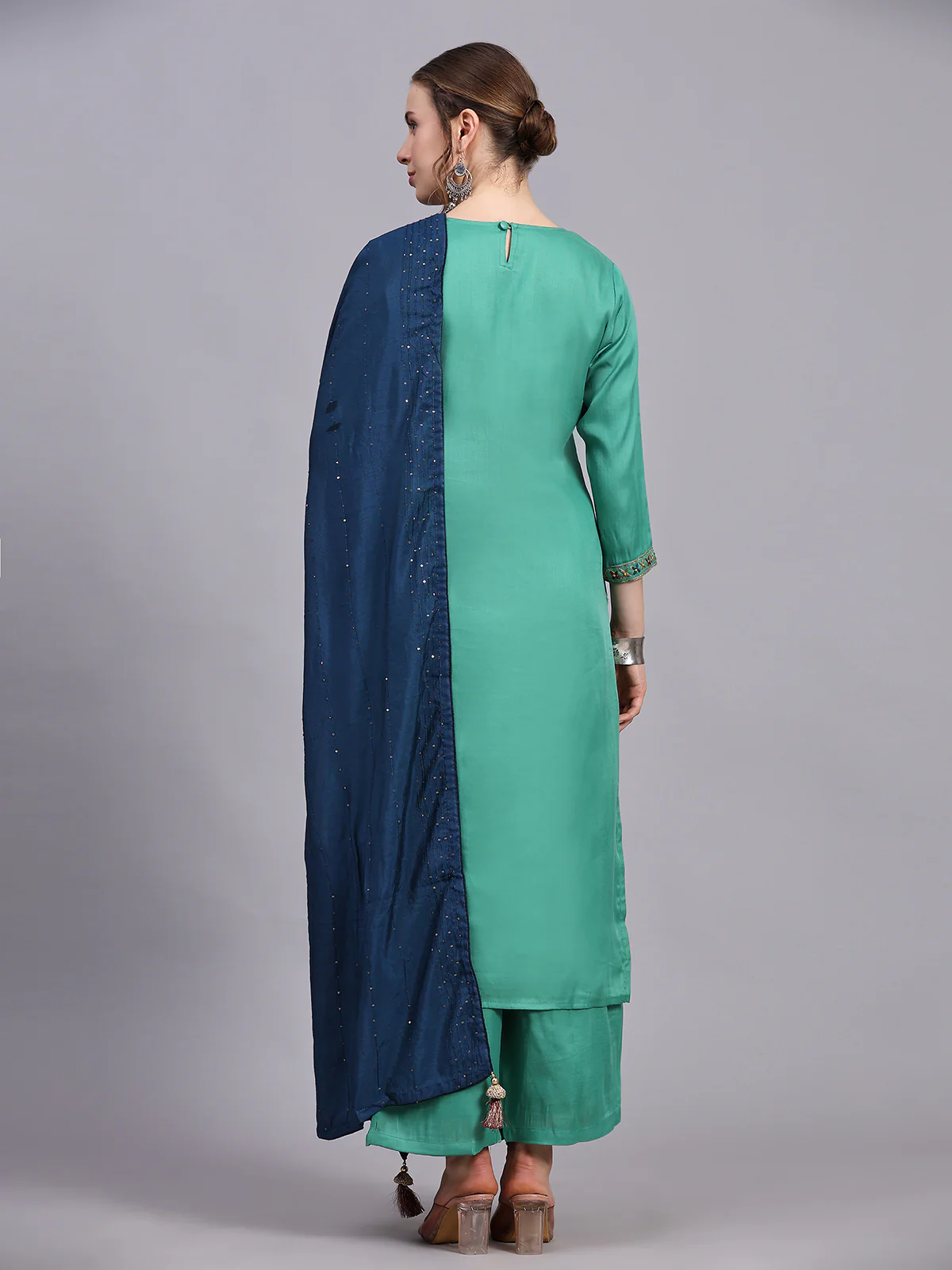 Odette Women Green Viscose Embroidered Stitched Kurta Set - Image 4