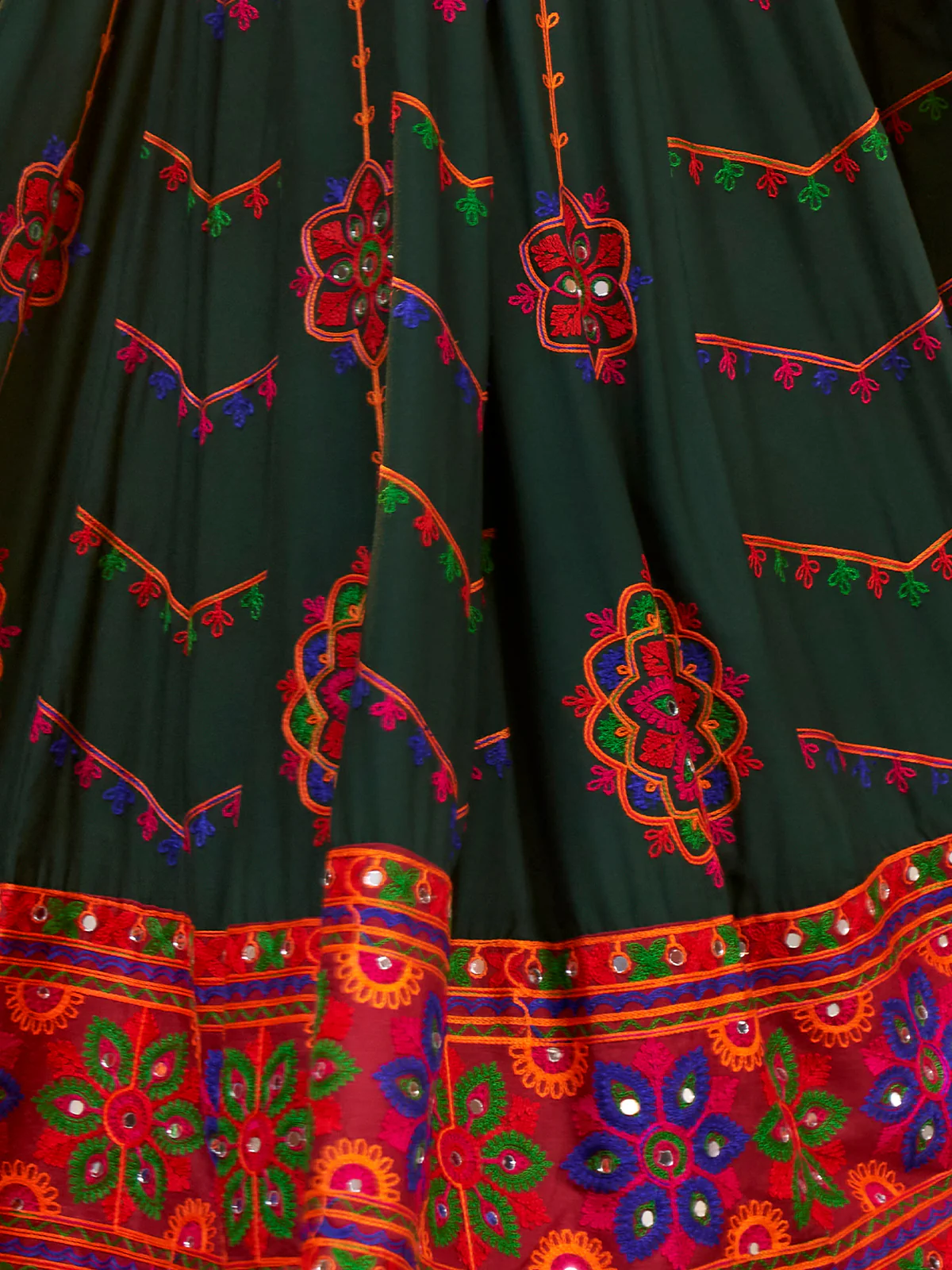 Odette Women Green Viscose Rayon Embroidered Semi Stitched Lehenga Choli - Image 6