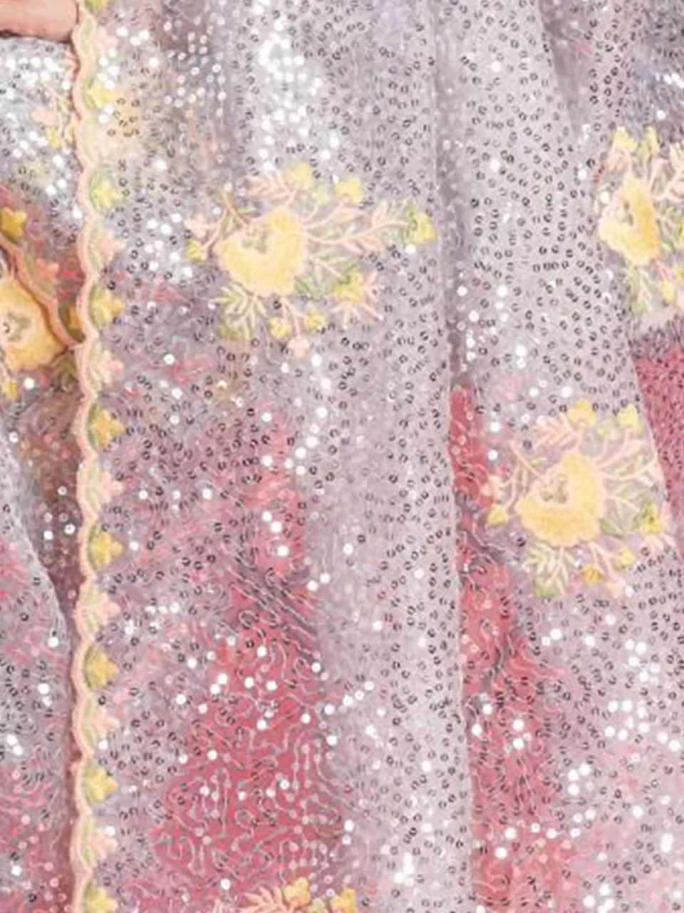 Odette Women Grey Organza Sequins Saree With Unstitched Blouse - Image 5