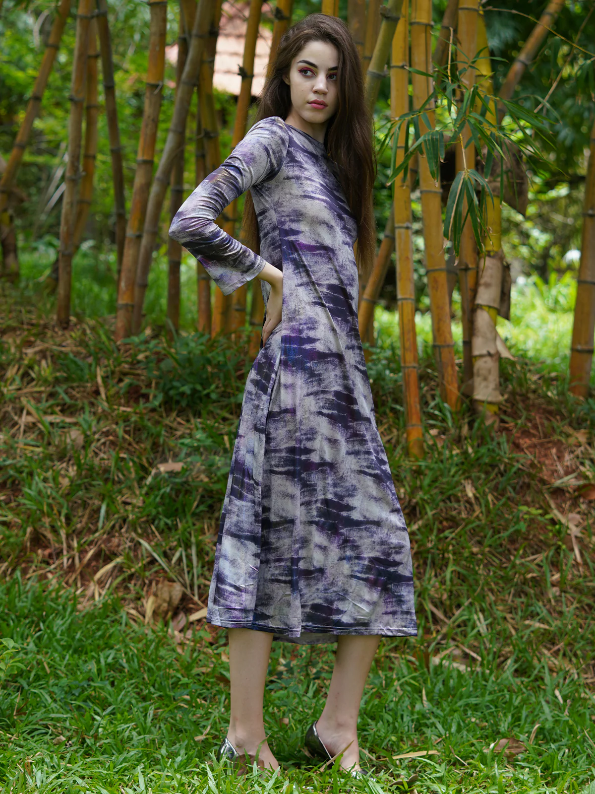 Odette Women Grey Printed Shimmered Polyester Lycra Dress - Image 3