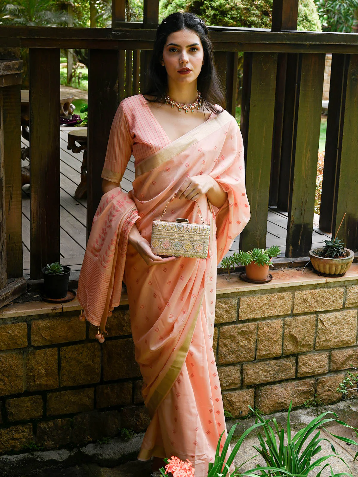 Odette Women Peach Viscose Woven Saree With Unstitched Blouse - Image 2