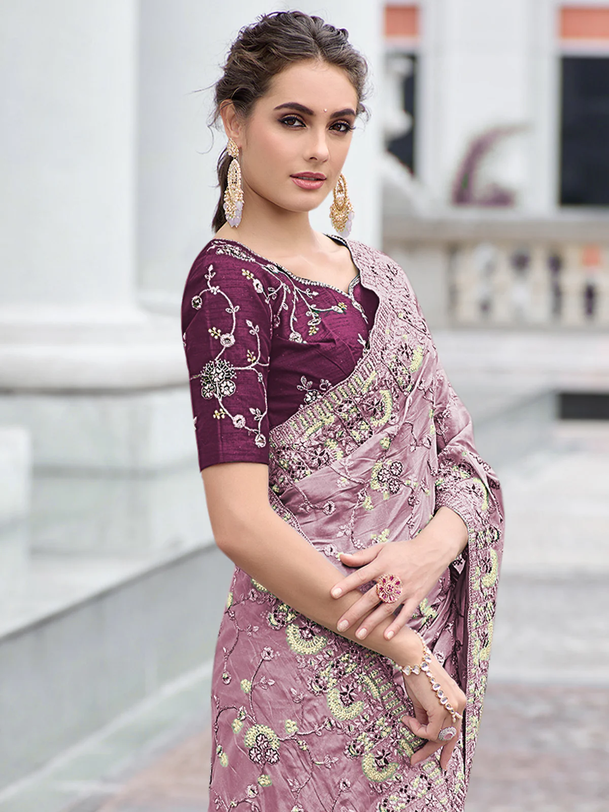 Odette Women Lilac Fancy Embroidered Saree With Unstitched Blouse - Image 2