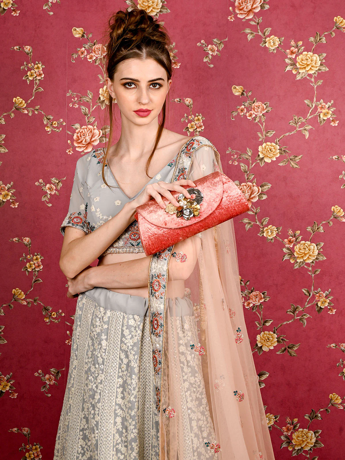 Odette Women Mauve Velvet Bridal Clutch Bag - Image 2