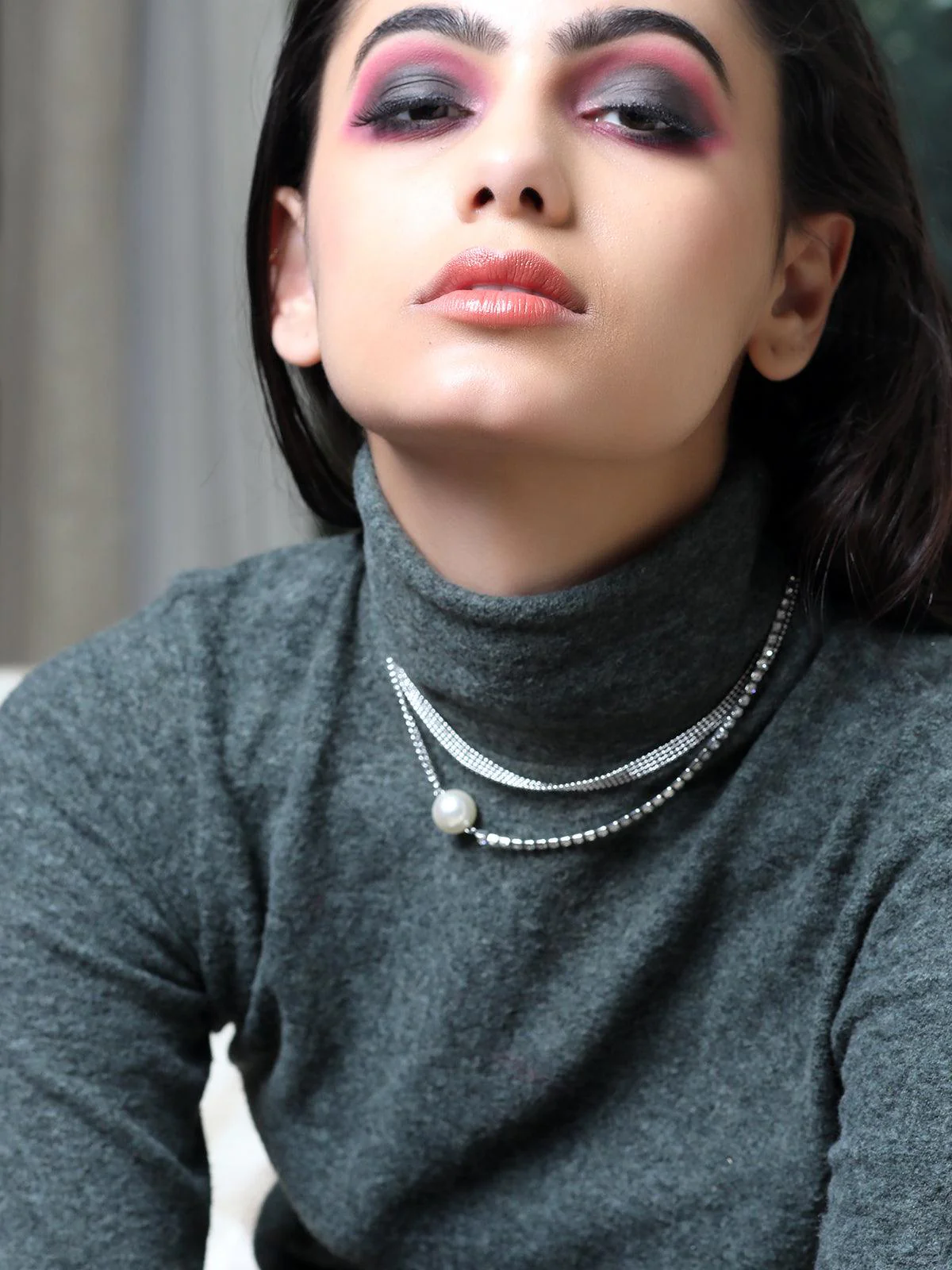 Odette Women Off-White Metal Necklace - Image 2