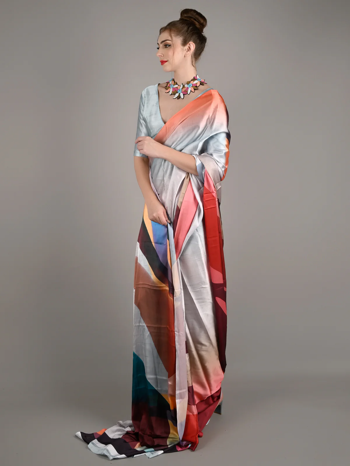Odette Women Multicolor Satin Crepe Printed Saree With Unstitched Blouse - Image 2