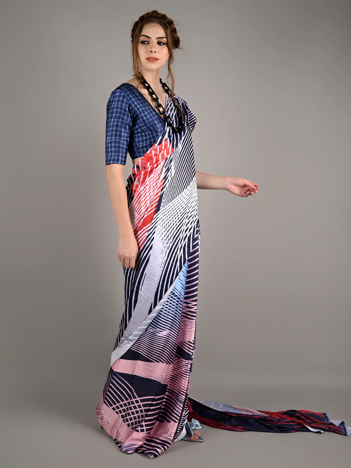 Odette Women Multicolor Silk Blend Digital Stripes Print Saree With Unstitched Blouse - Image 2