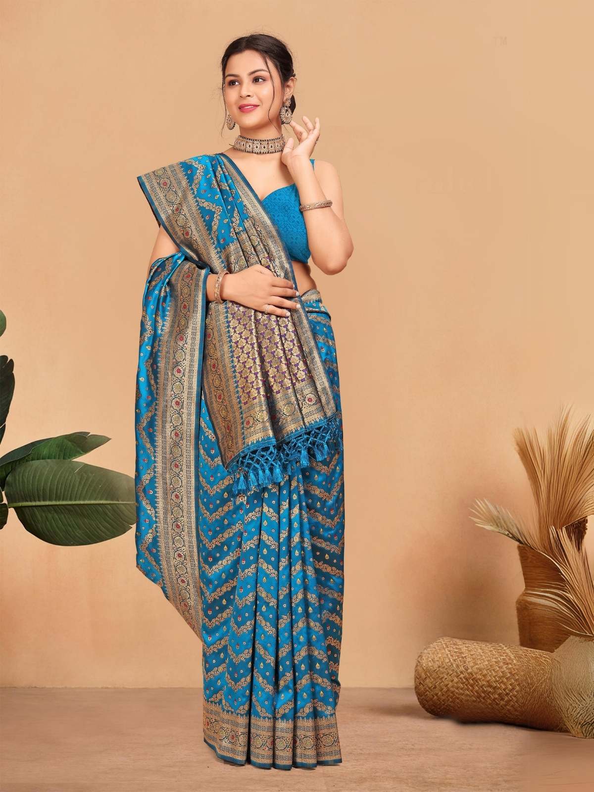 Odette Blue Woven Banasari Silk Saree with Unstitched Blouse for Women - Image 2