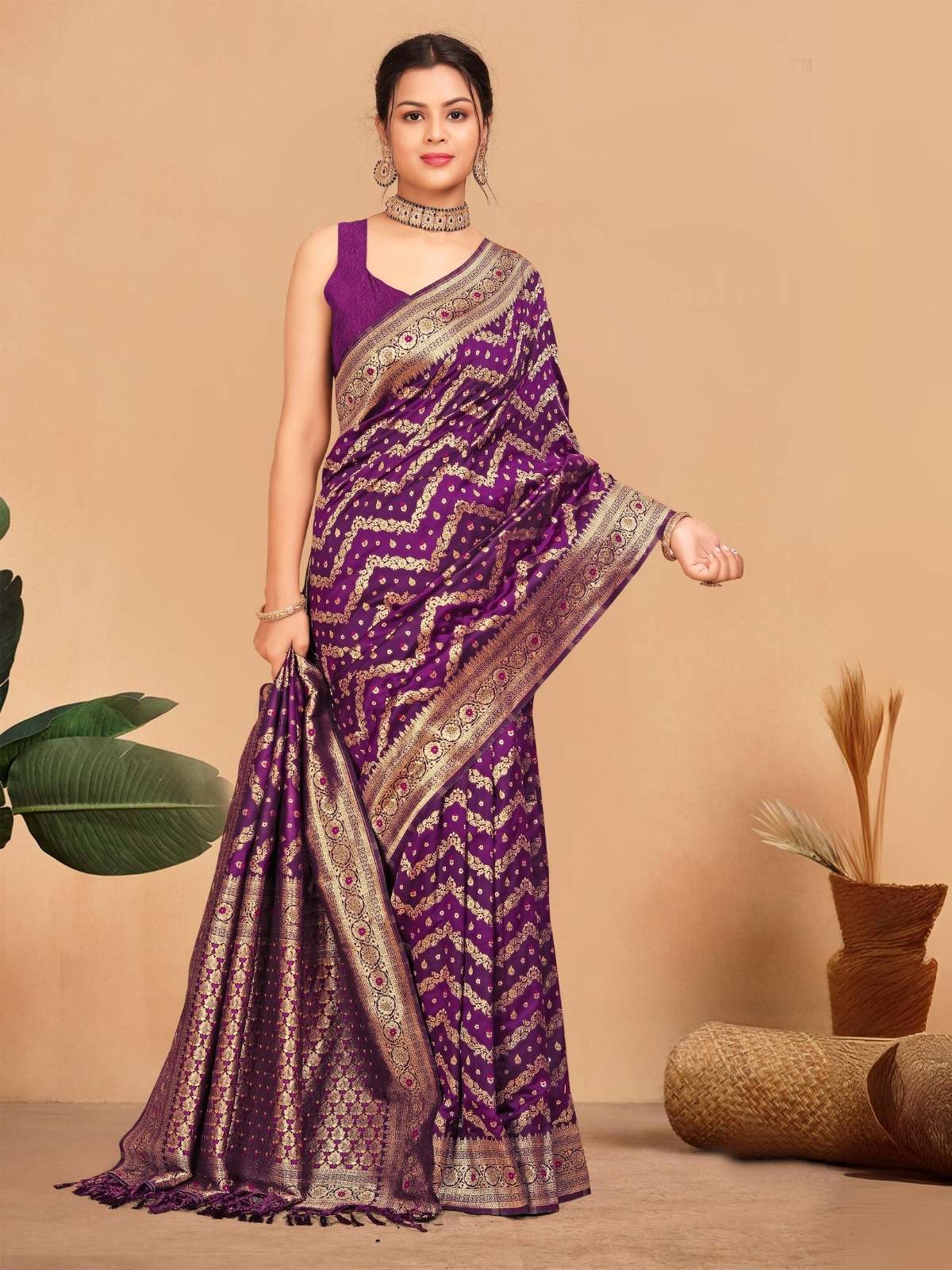 Odette Purple Woven Banasari Silk Saree with Unstitched Blouse for Women - Image 2