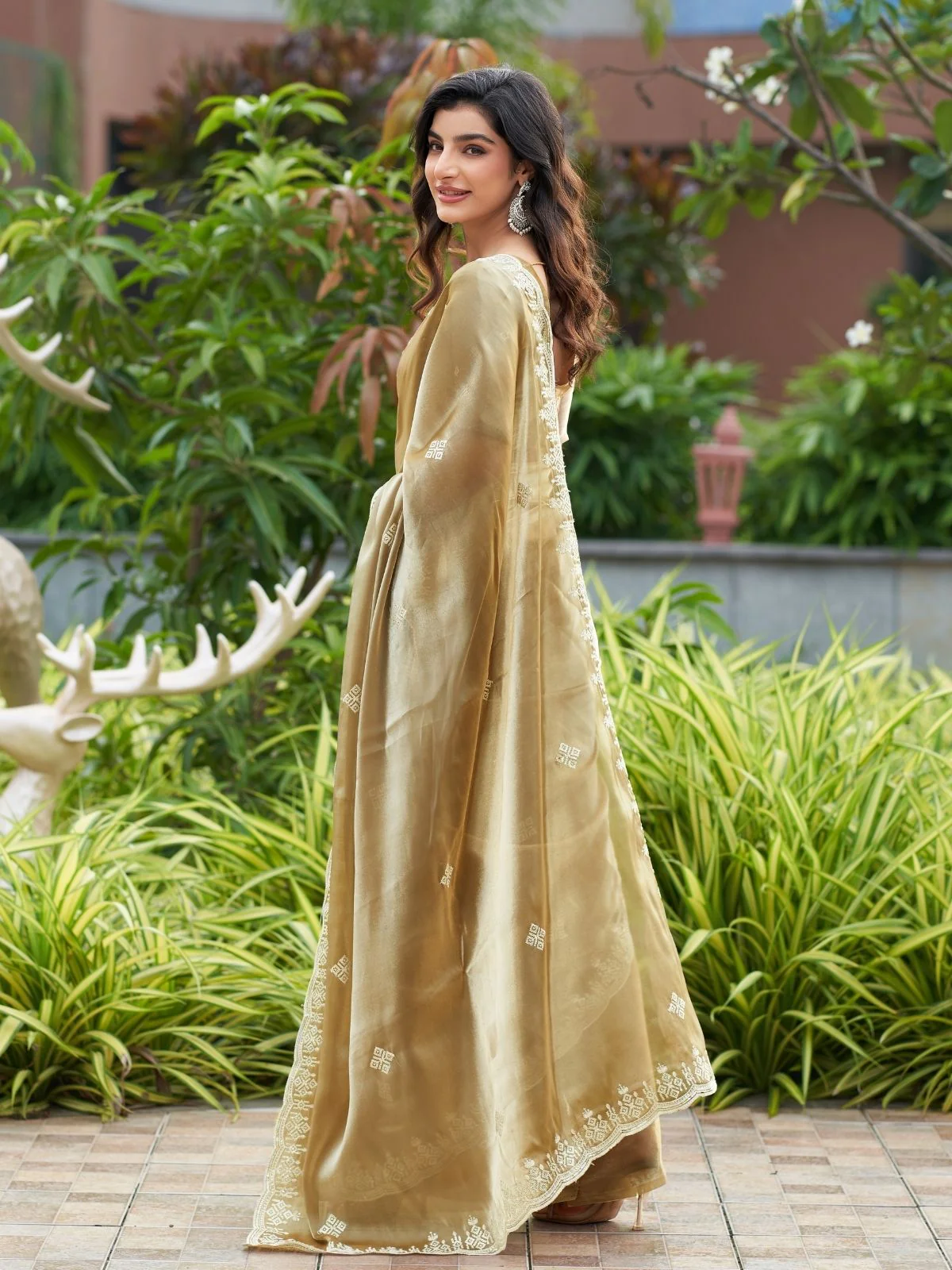 Odette Beige Chiffon Embroidered Saree For Women - Image 2
