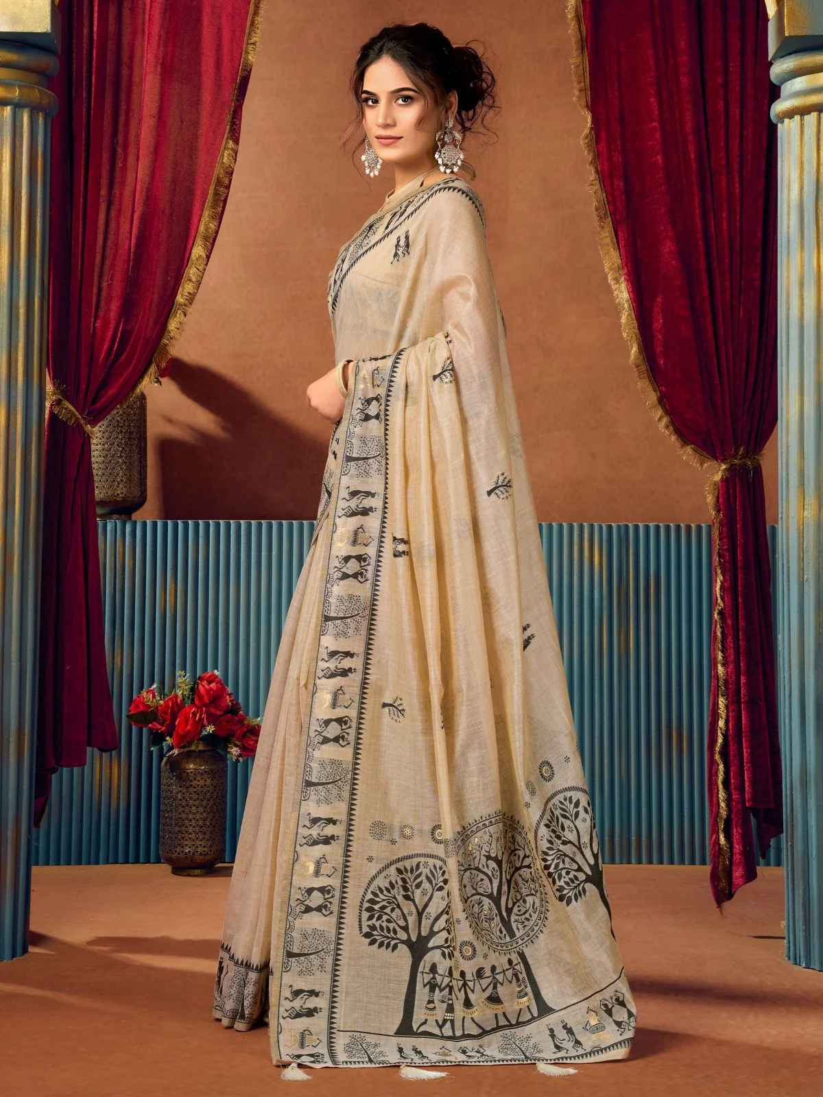 Odette Beige Cotton Blend Printed Saree For Women - Image 2