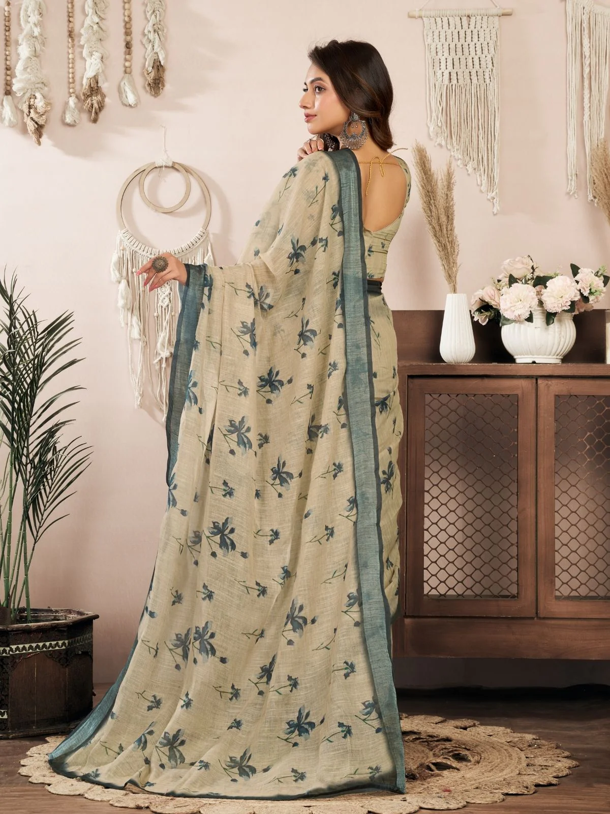 Odette Beige Cotton Linen Zari Work Saree For Women - Image 4
