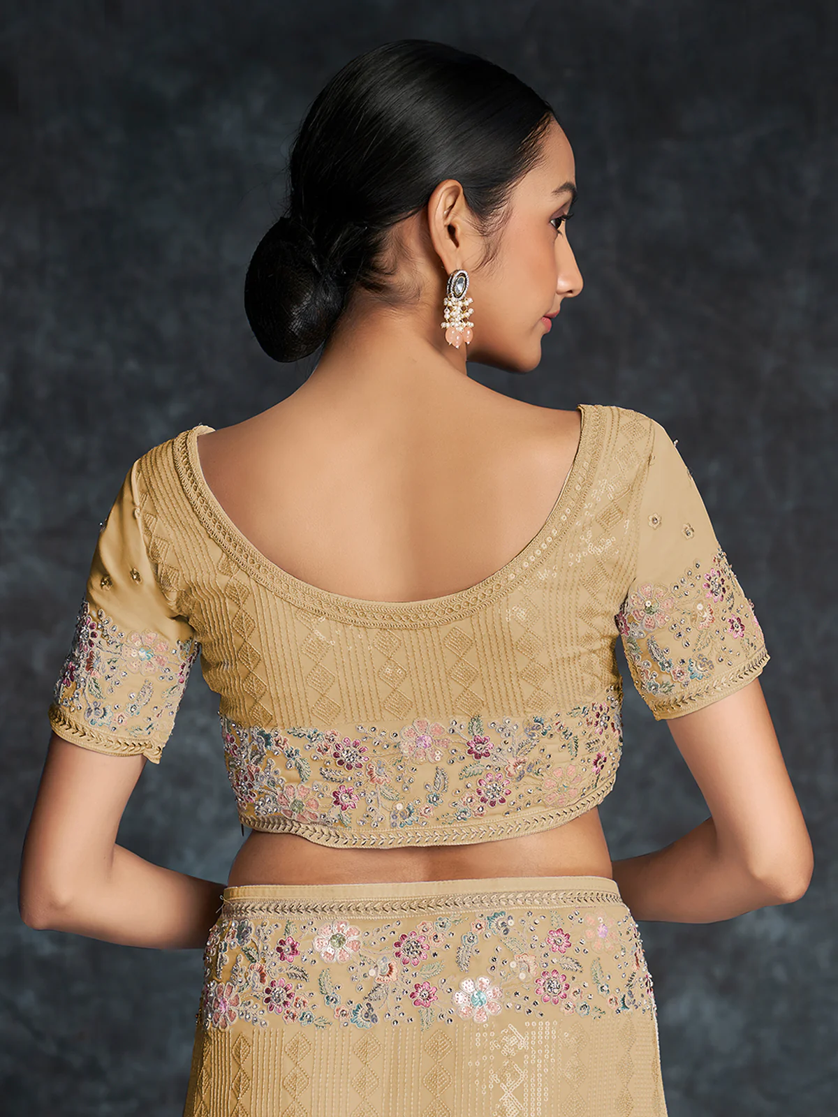 Odette Beige Embroidered Georgette Saree With Unstitched Blouse For Women - Image 7