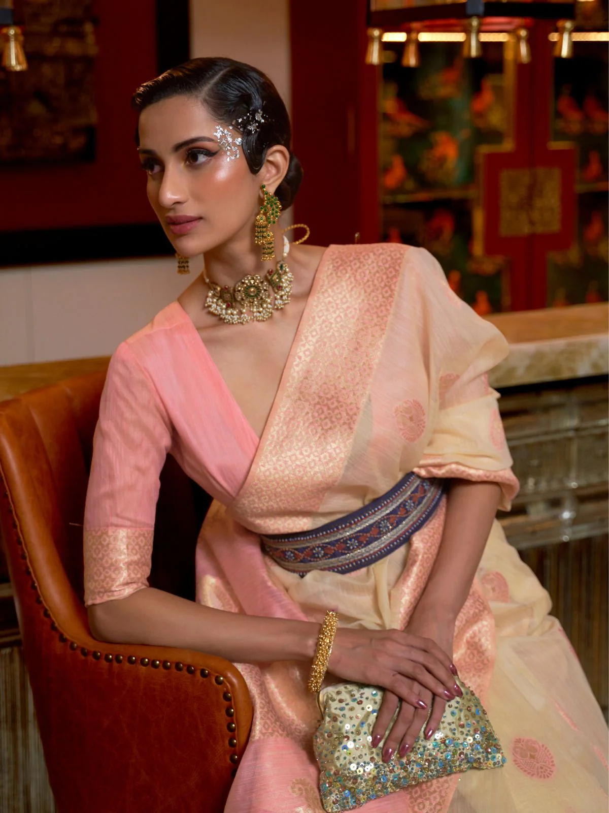 Odette Beige Linen Woven Saree With Unstitched Blouse for Women - Image 2
