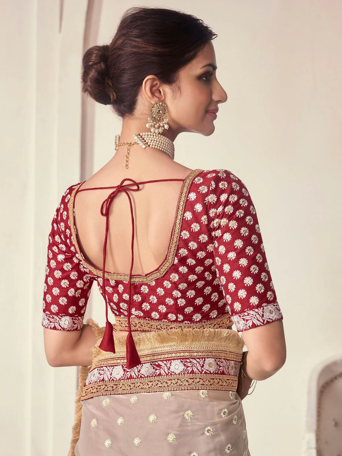 Odette Beige Organza Embroidered Saree With Unstitched Blouse For Women - Image 8