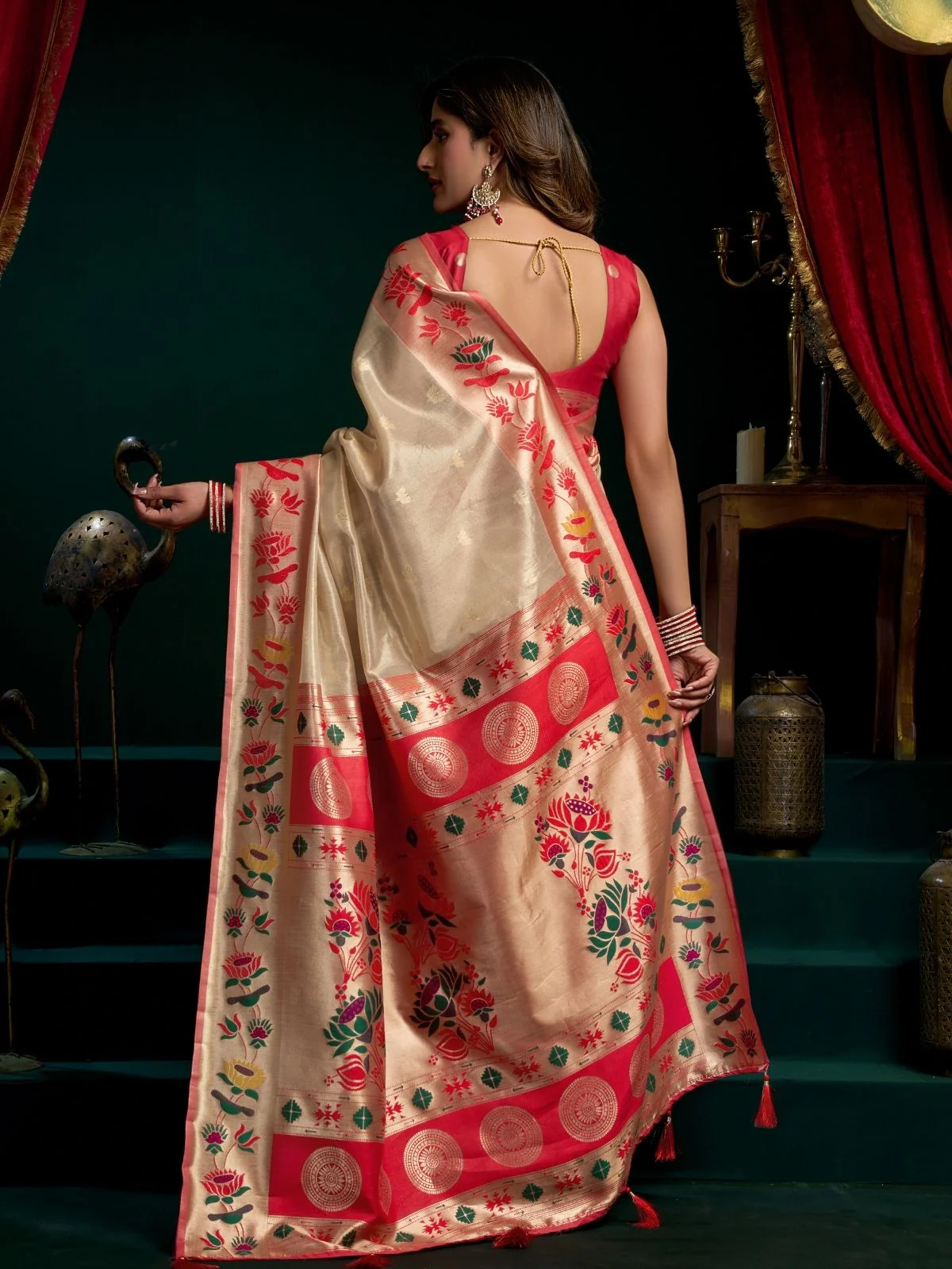 Odette Beige Silk Blend Woven Saree For Women - Image 4